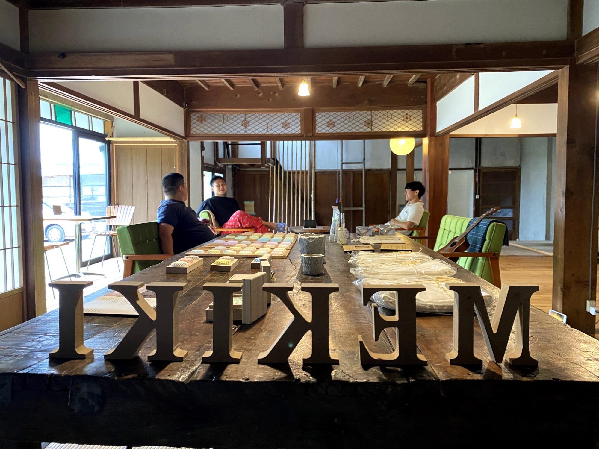 いいオフィス江曽原 by MEKIKI