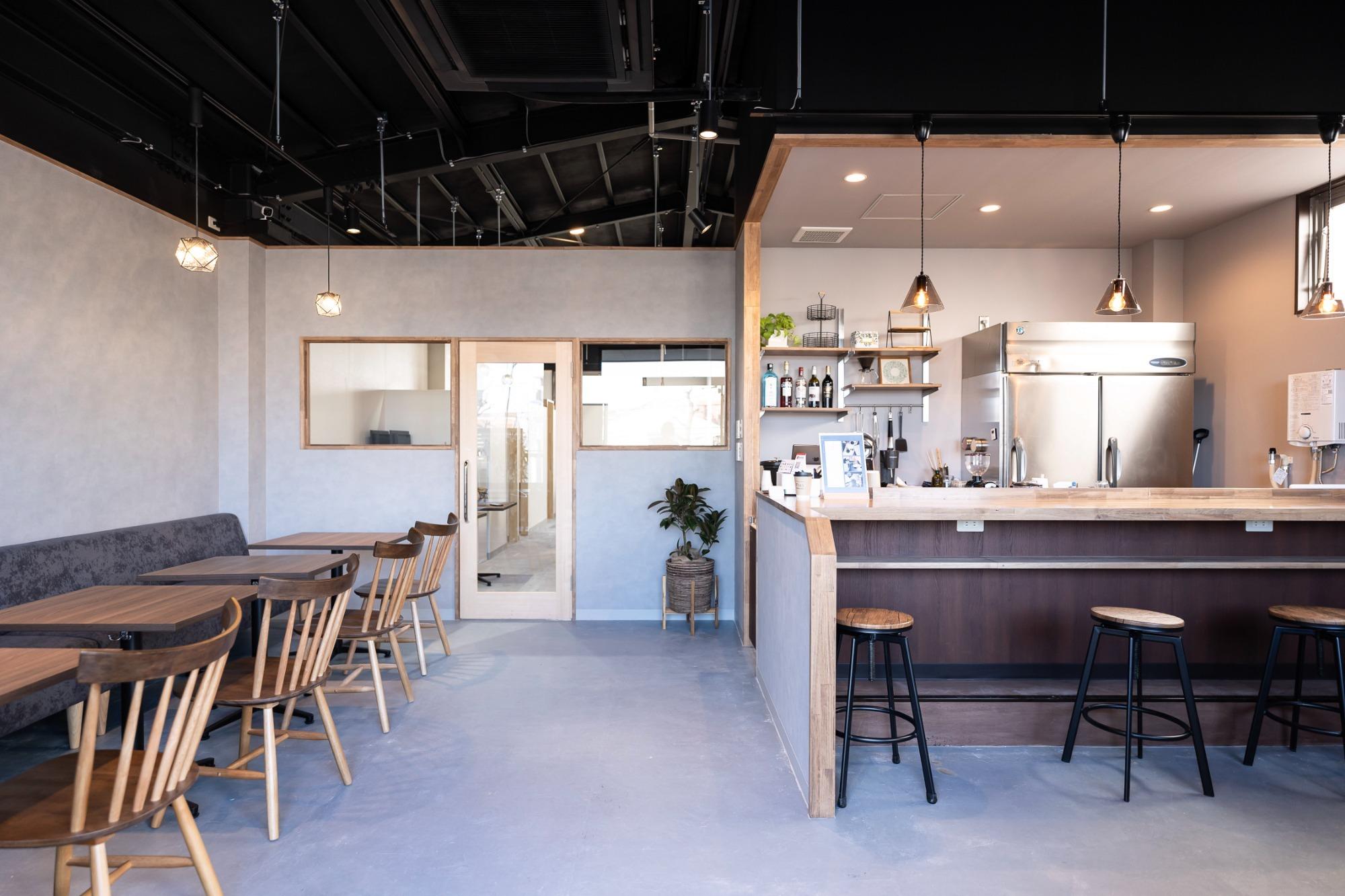 いいオフィス新松戸 by CoworkingSpaceFlat Cafe&Bar